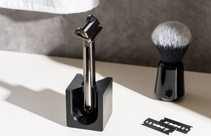 OneBlade Genesis Razor with Vertical Razor Stand