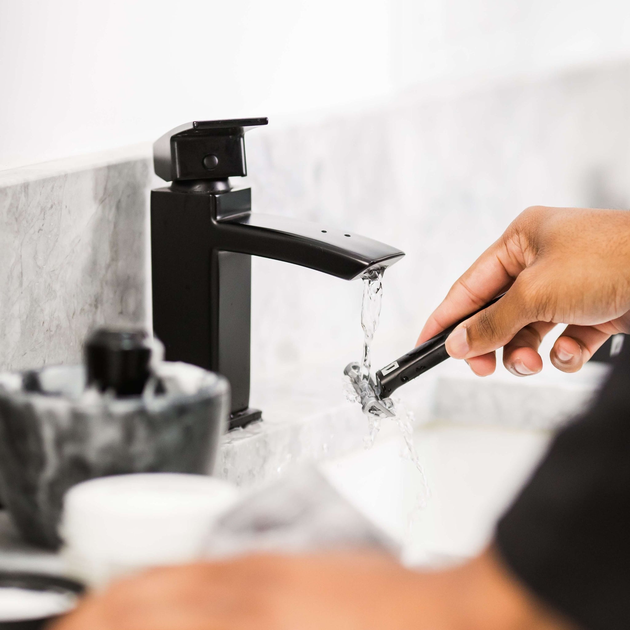 ELEMENT Single Blade Safety Razor | All Metal Razor by OneBlade