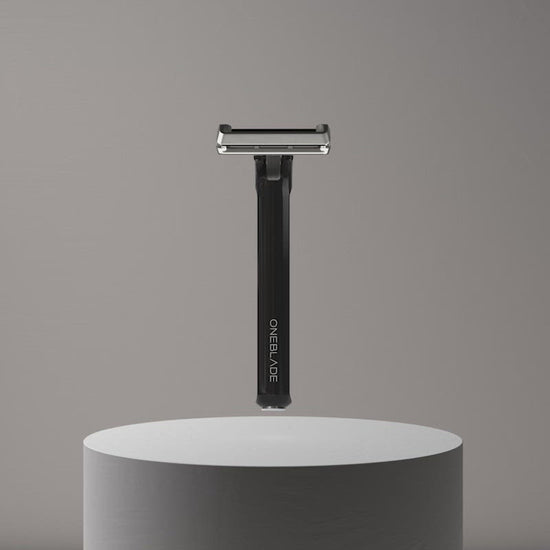 Black Hybrid Pivoting Safety Razor video spinning