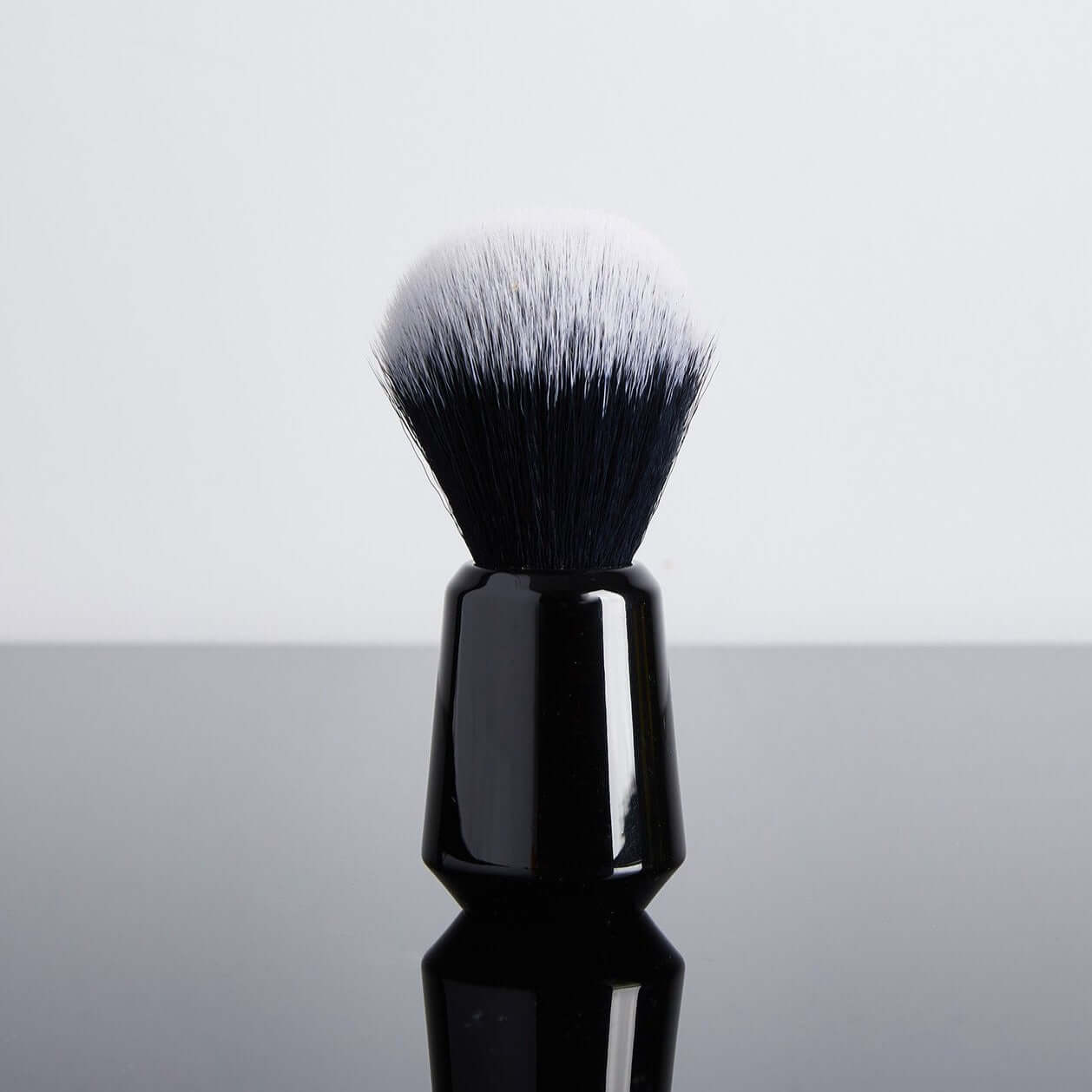 OneBlade 20mm Knot Premium Synthetic Shaving Brush 1