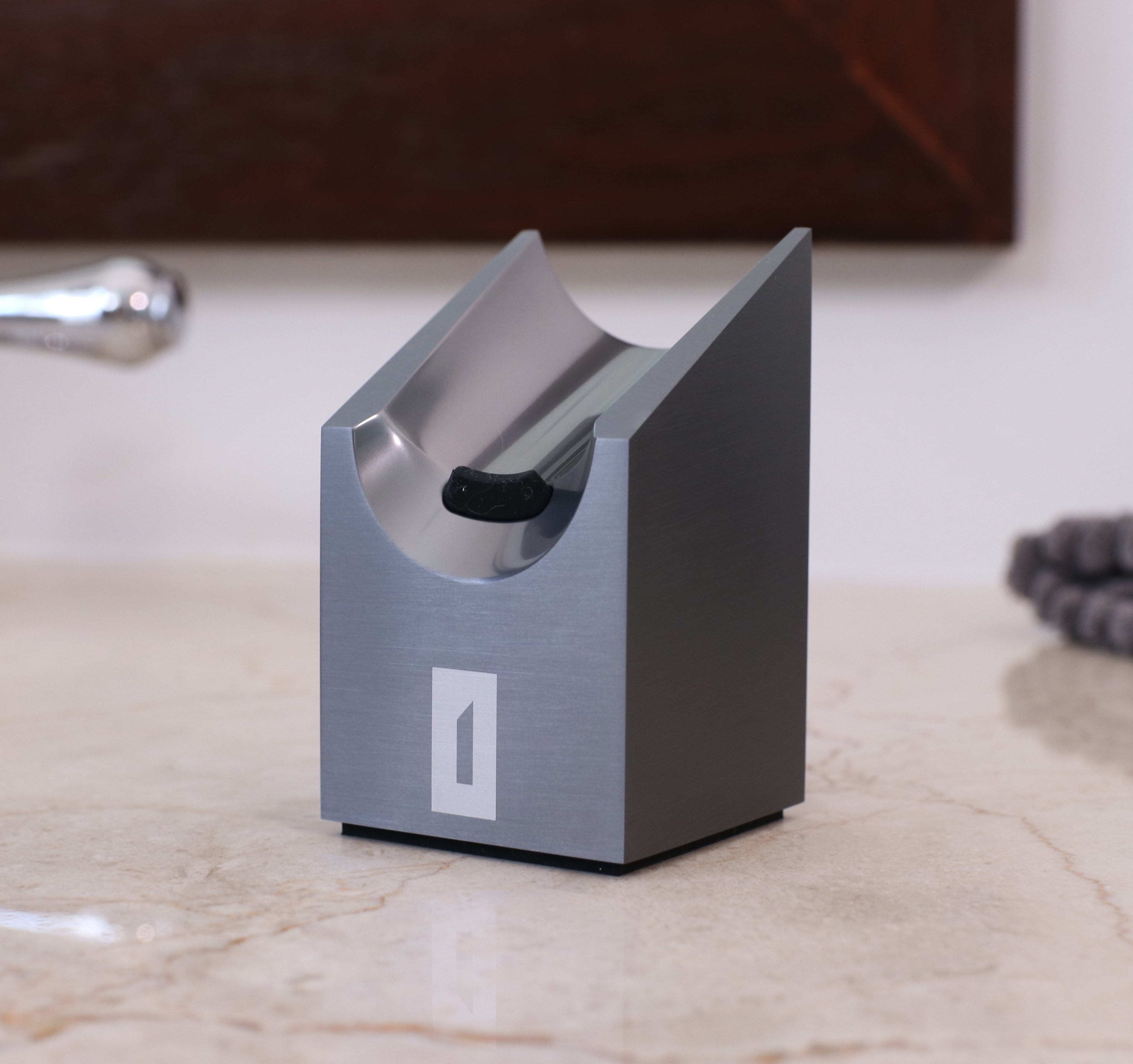 Premium Razor & Shaving Brush Stands | OneBlade