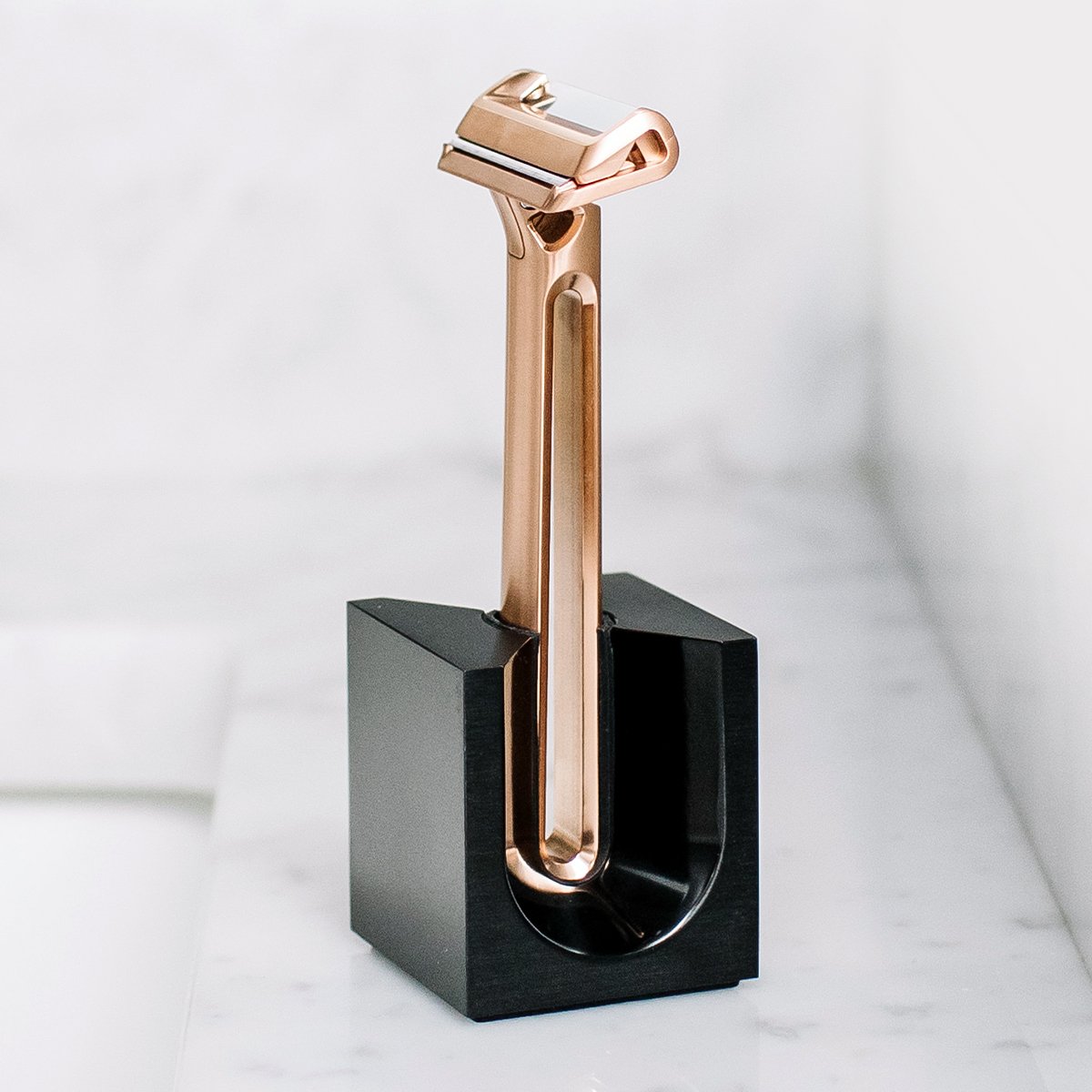 OneBlade Vertical Razor Stand | Men's Safety Razor Stand